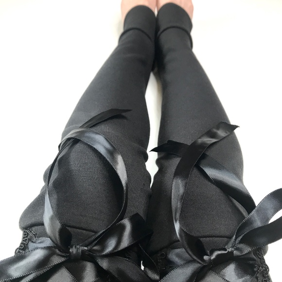 Black Corset Leg Warmers Lace Up Thigh Highs Ribbon Bow Knee Socks Punk Goth Otk - Picture 5 of 6